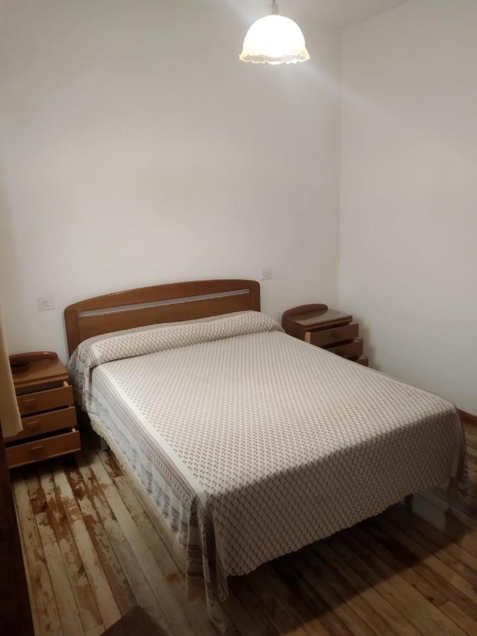 Hostal Residencia Presidente Ribadeo Exterior foto