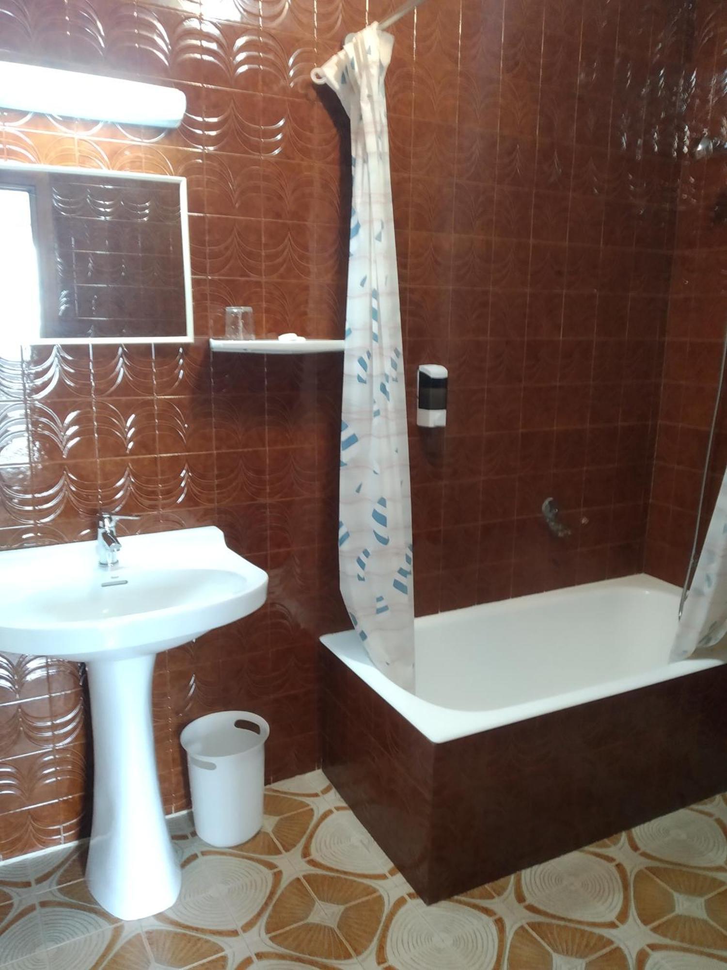 Hostal Residencia Presidente Ribadeo Exterior foto