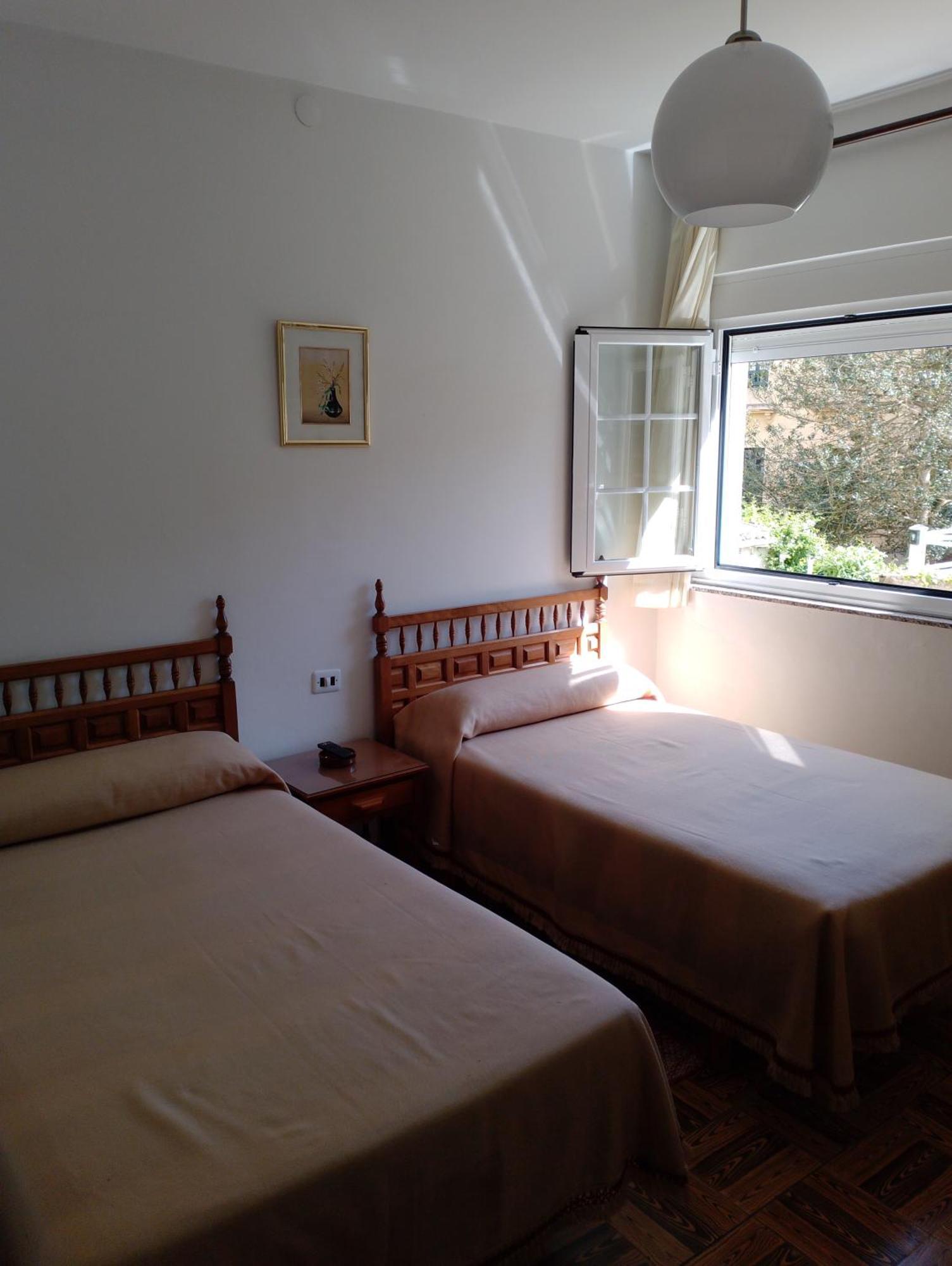 Hostal Residencia Presidente Ribadeo Exterior foto